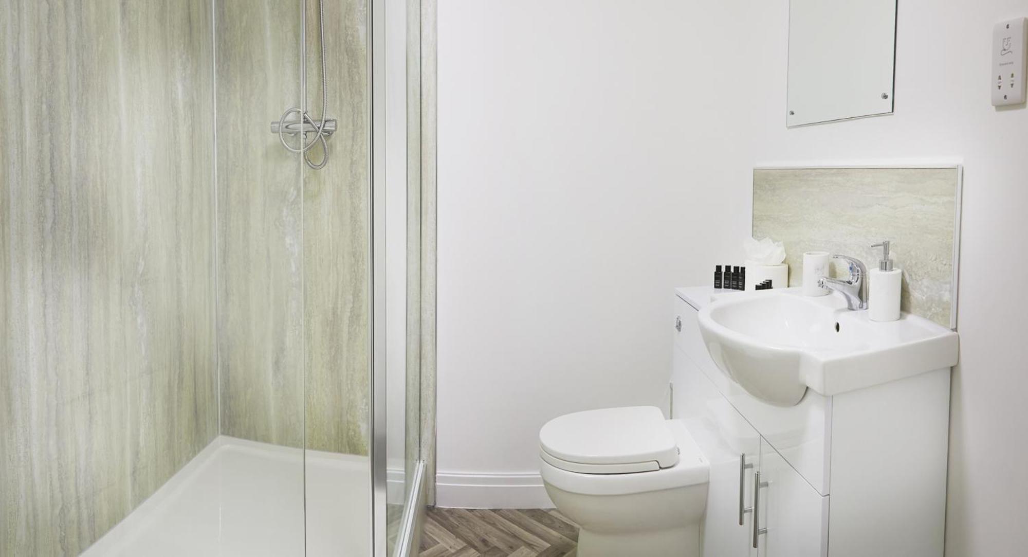 25 Newborough By In Apartment Scarborough