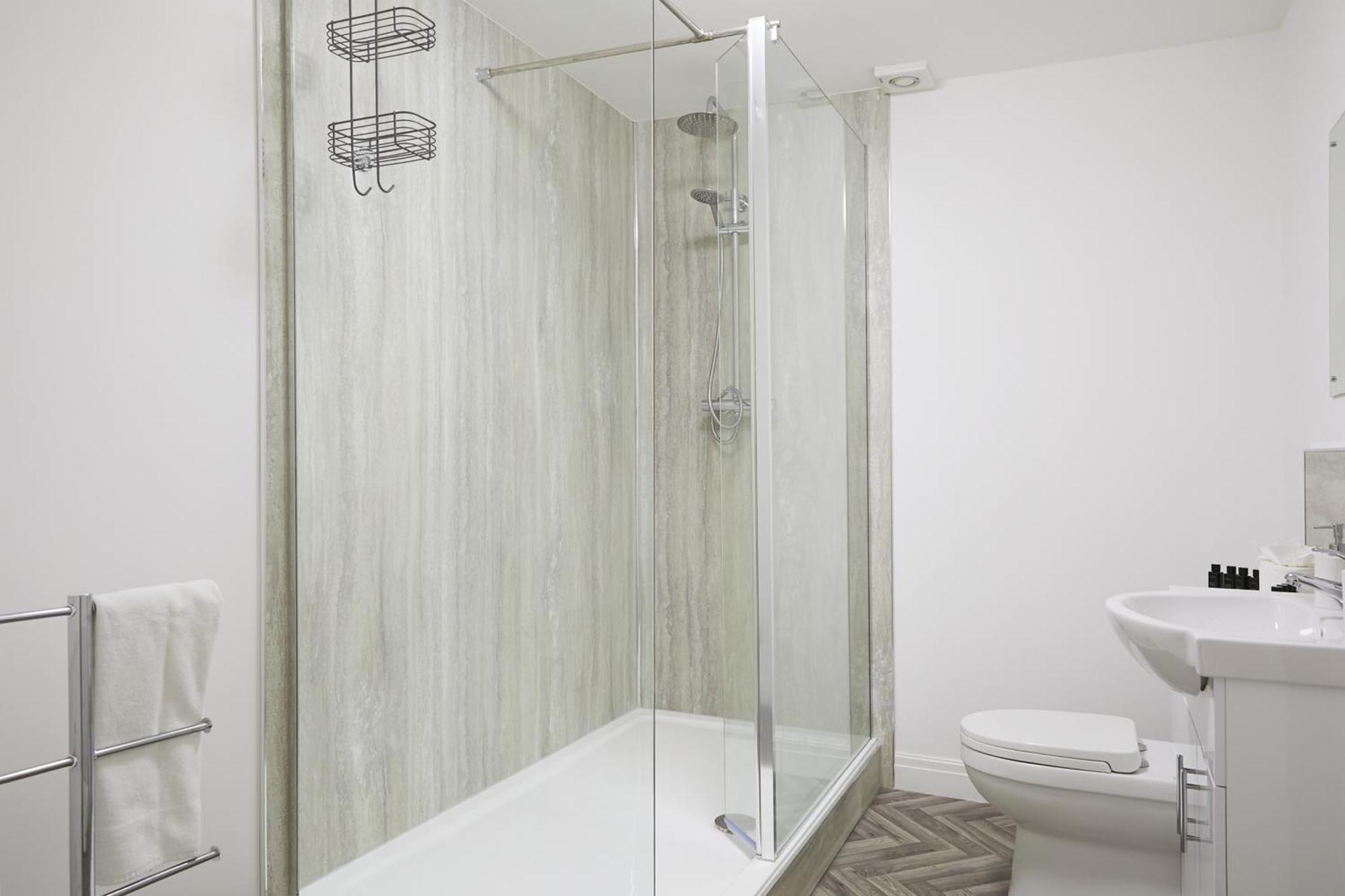 Apartment 25 Newborough By In *